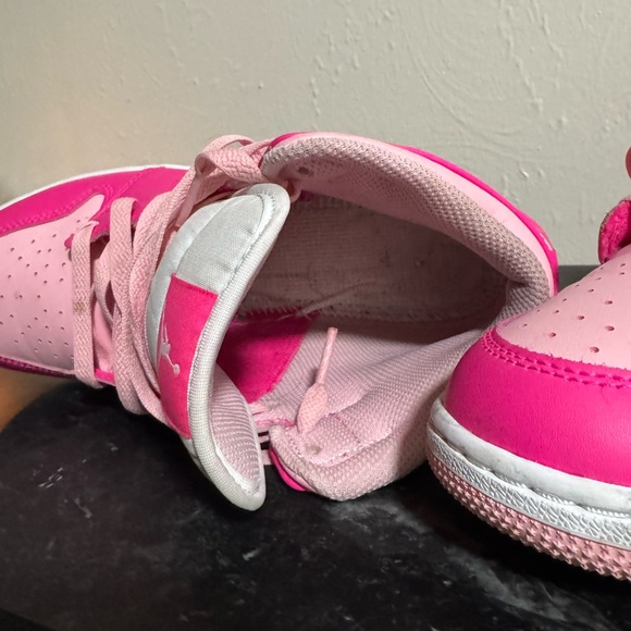 Jordan Women's Sneakers in Pink and White - Picture 4 of 9